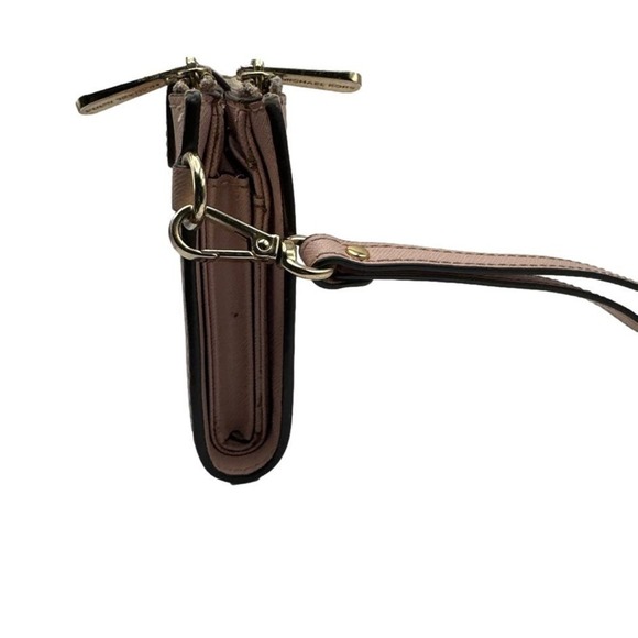 MICHAEL KORS Pink Blush Wallet w/ Phone Holder - Picture 6 of 12